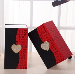 Confezione regalo in carta a forma di libro con cuore per stampa logo