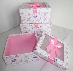 confezione regalo personalizzata per bambola di carta stampata 4c di forma quadrata